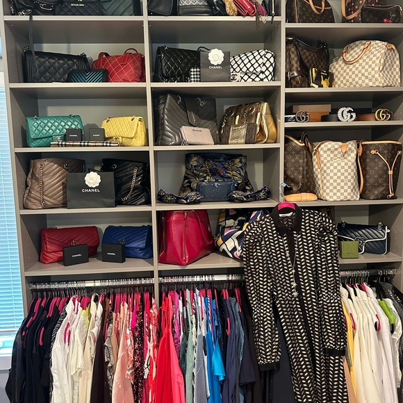 Posher Ambassador II Susan. Top seller. Top rated seller 5 ⭐️ 1 day shipping - Picture 13 of 13